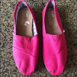 Toms slip on shoe